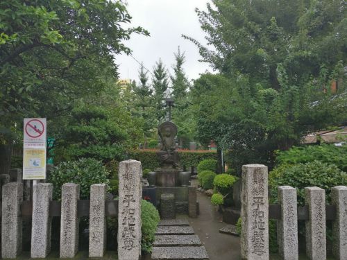 Eine kleine Budda-Statue